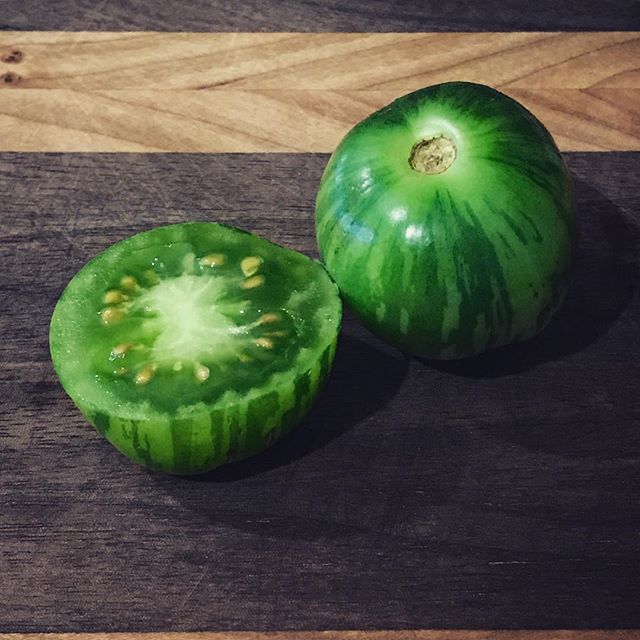 Vernissage Green tomato